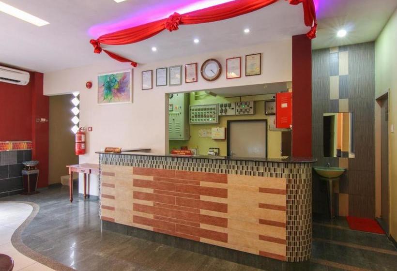 هتل Esplanade By Oyo Rooms