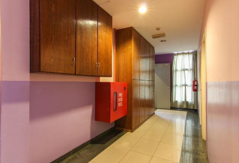 هتل Esplanade By Oyo Rooms