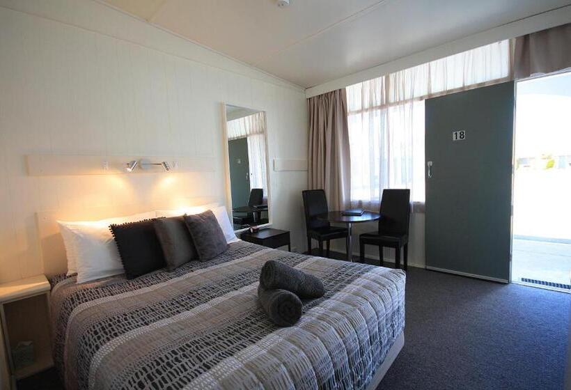 Мотель Hi Way Motor Inn