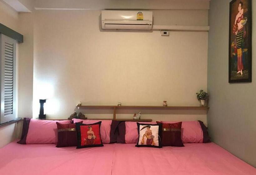 Saen Sabai Hostel