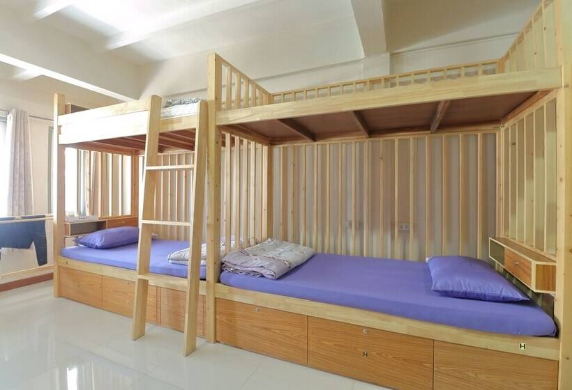 Saen Sabai Hostel