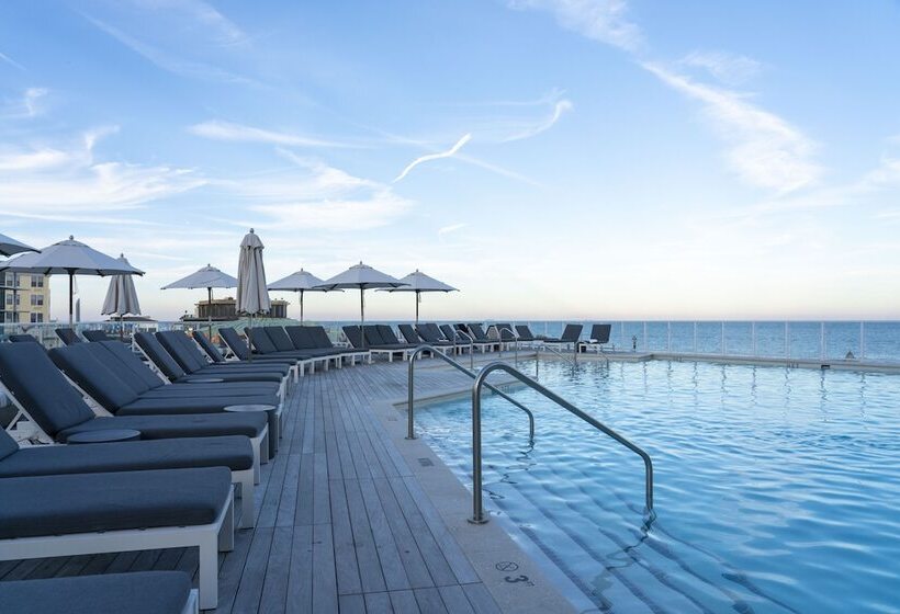 Wave Resort