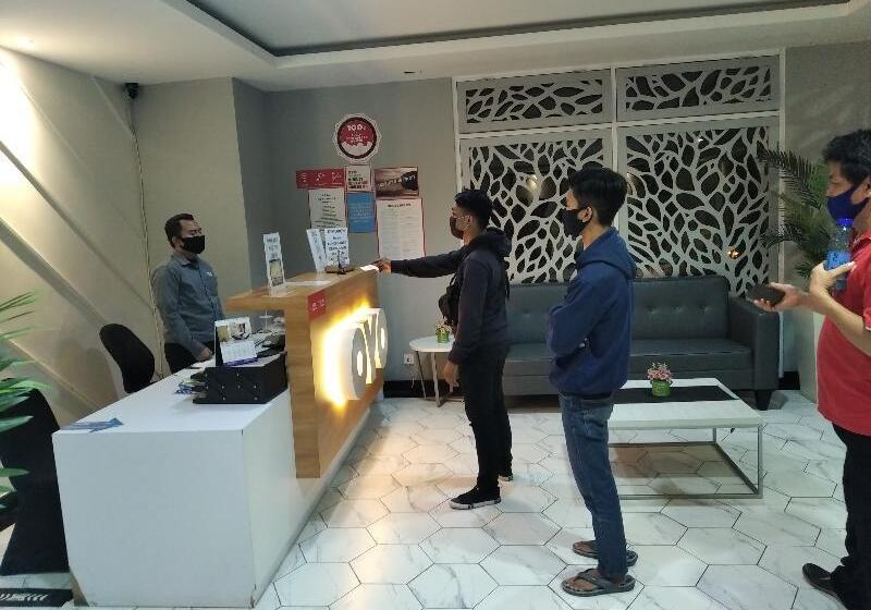 هاستل Flagship 750 Mont Blanc