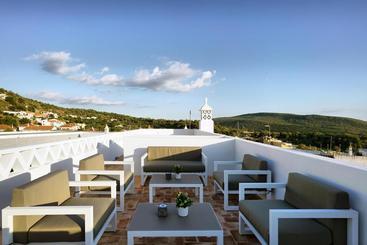 تختخواب و صبحانه Alte Tradition Guest House