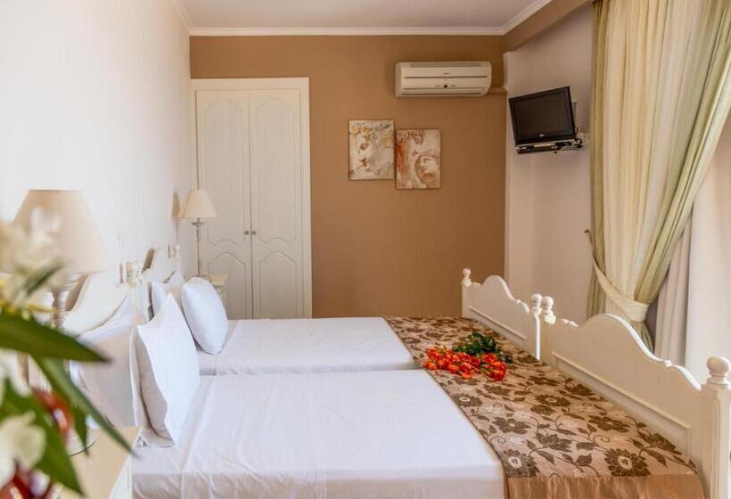 هتل Astron Princess