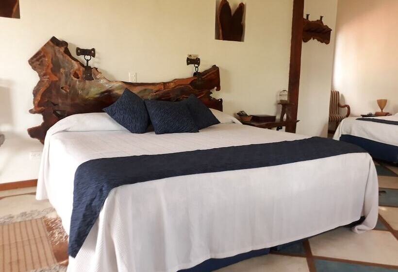 هتل Boutique La Casa Que Canta