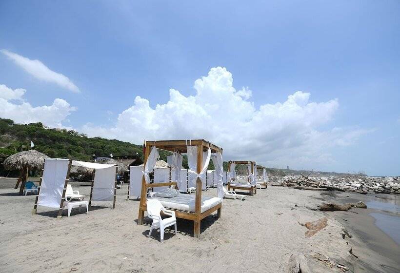 هتل Imagine Beach