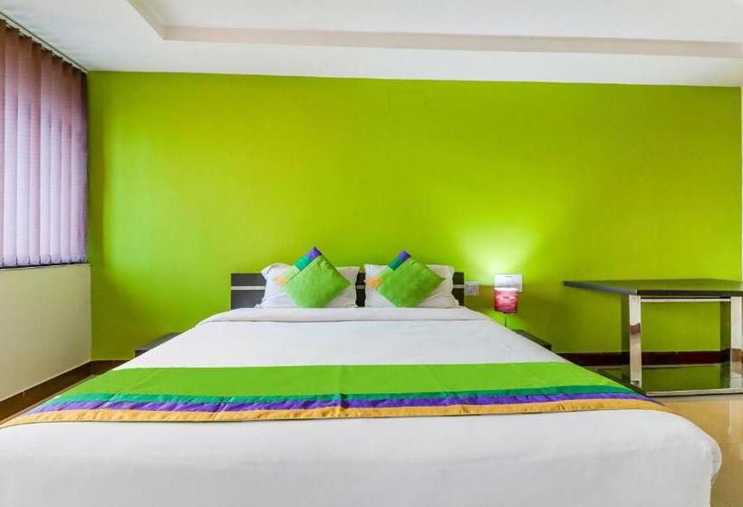 בית מלון כפרי Treebo Concerto Residentia