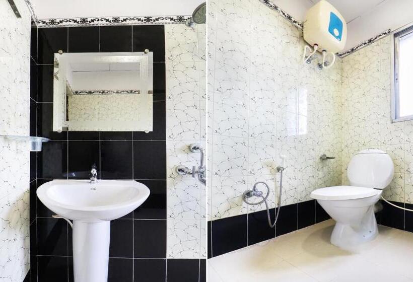 בית מלון כפרי Treebo Concerto Residentia