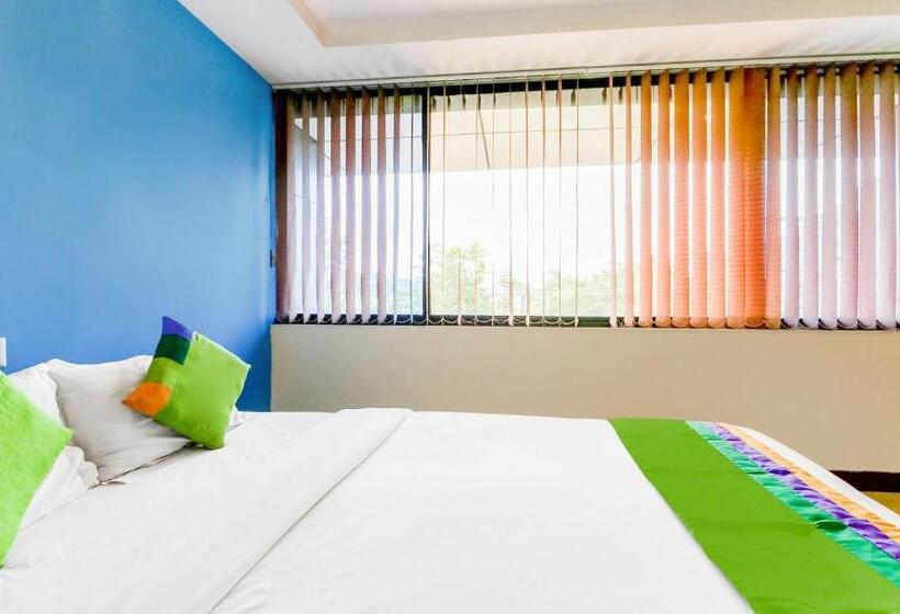 בית מלון כפרי Treebo Concerto Residentia