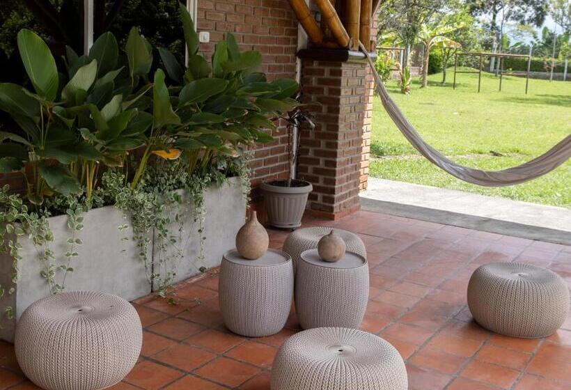 تختخواب و صبحانه Finca Hotel Santana