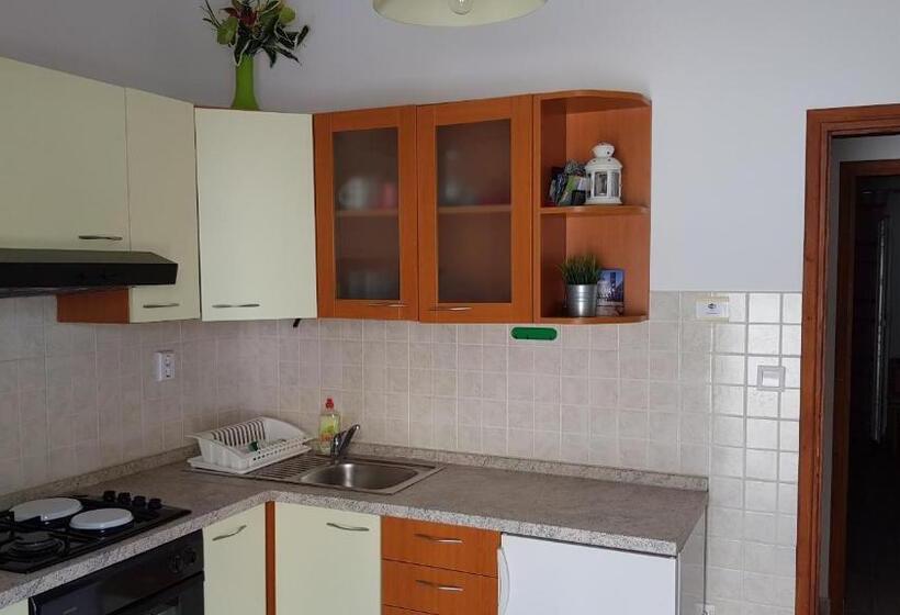 پانسیون Apartments Boćin Rosso