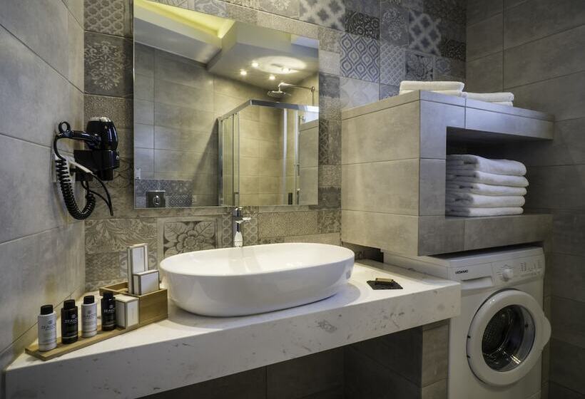 Talos Luxury Suites