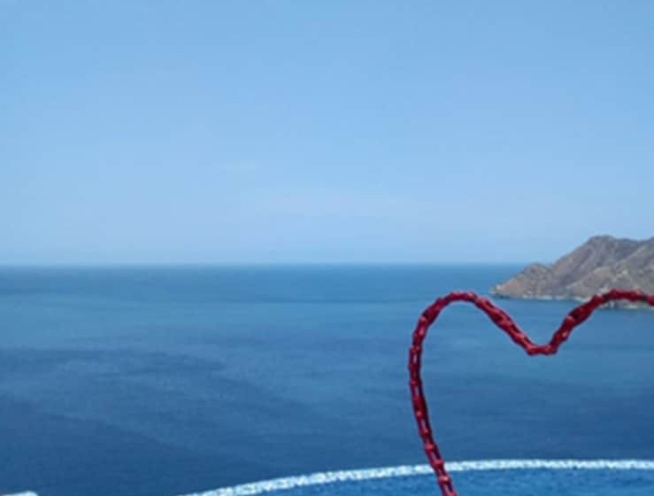 هاستل Tnt Mirador