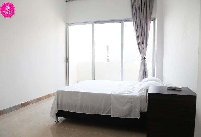 هاستل Tnt Mirador