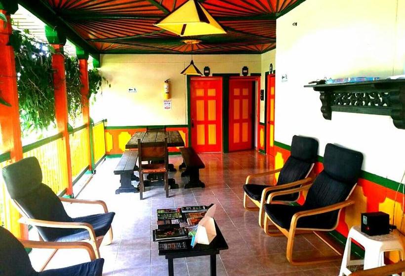 هتل Finca  La Chagrita