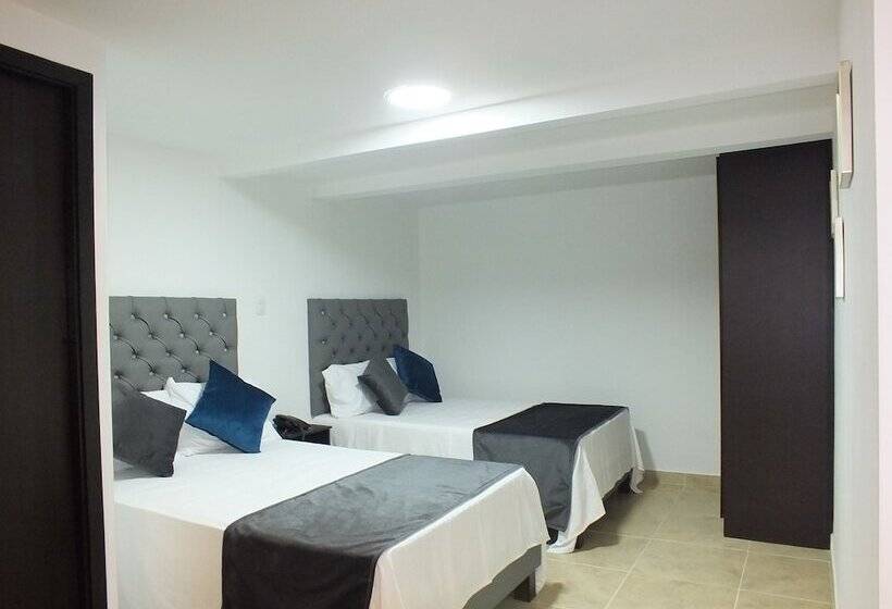 هتل Alamos Del Parque