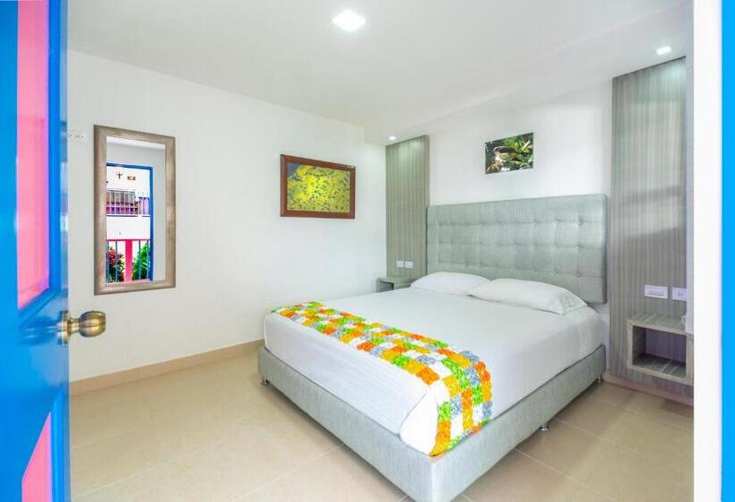 مسافرخانه El Jardin