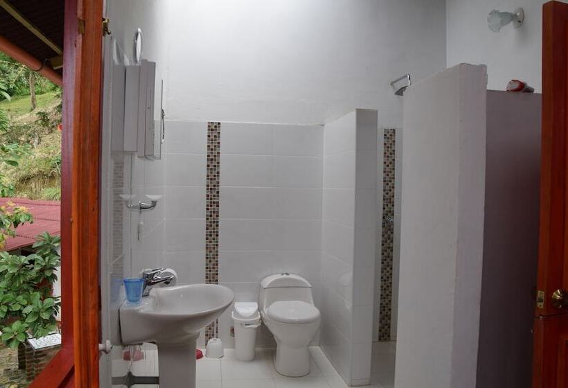 مسافرخانه Finca San Rafael   Cafe Y Cacao