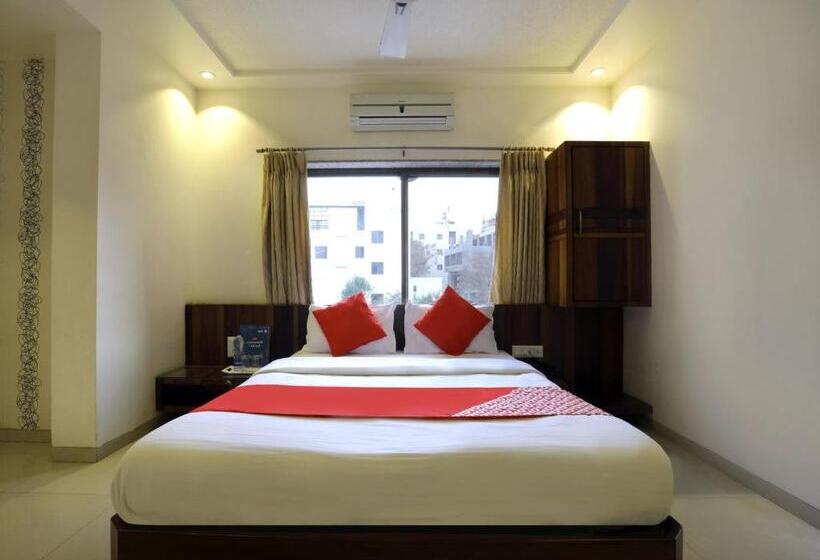 호텔 Collection O Satyan Inn