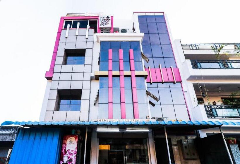 هتل Shri Sai Residency