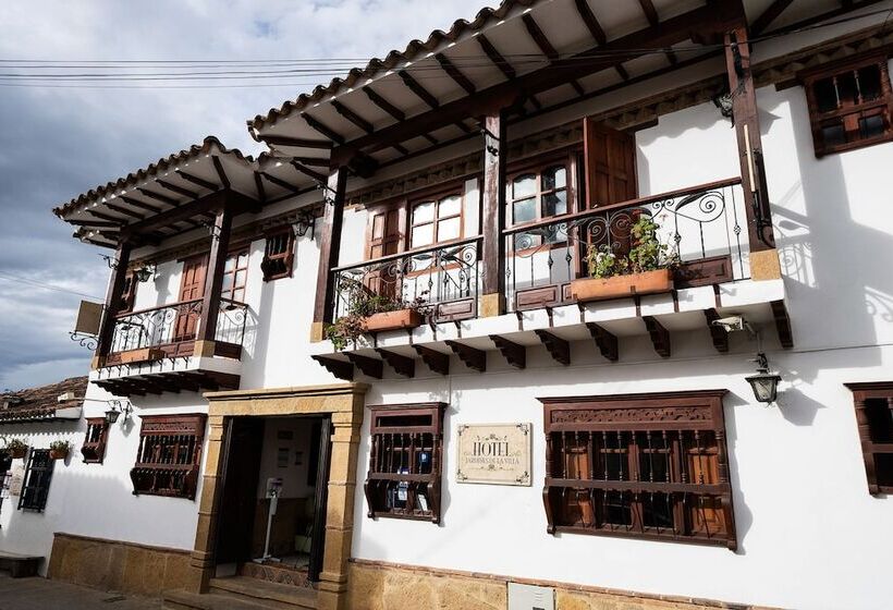 هتل Jardines De La Villa