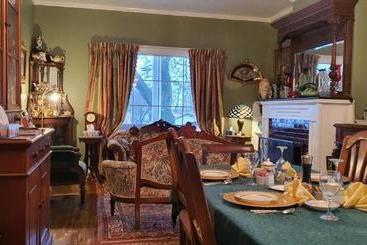 Somewhere In Time Bed And Breakfast