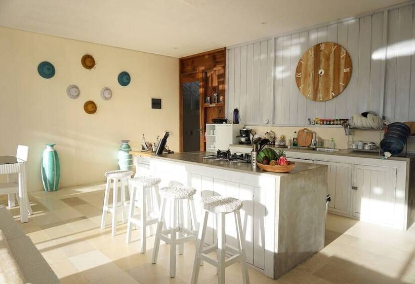 Villa Atas Pelangi