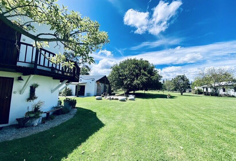 تختخواب و صبحانه Bella Manga Country Escape