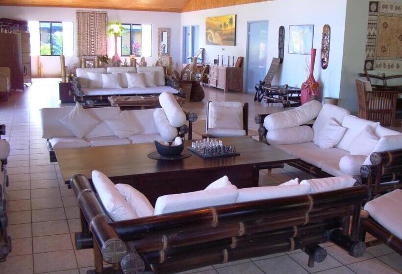 Waidroka Bay Resort