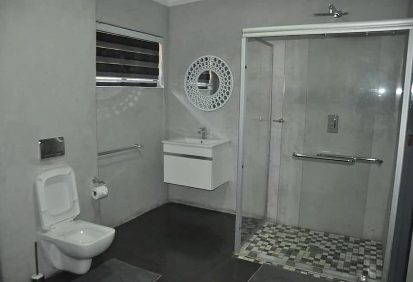 مبيت وإفطار Anisa Guesthouse