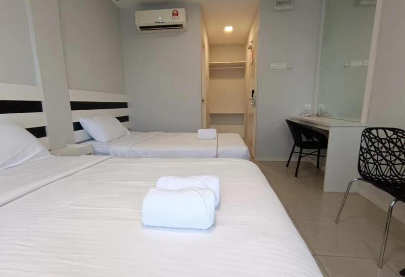 هتل Lea Guest House & Cafe Lukut