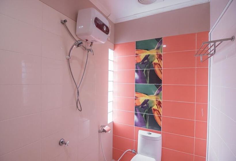 فندق Reddoorz Plus @ Tanjung Pandan Belitung 2