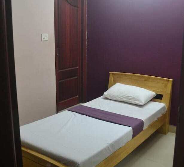 هتل The Mount Regency