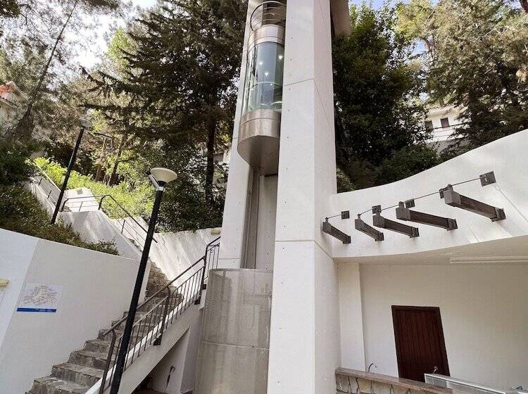 Poed Residences