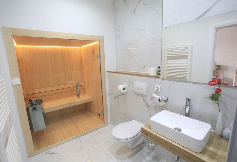 Zollikof Aparts   Sauna & Studioapartments