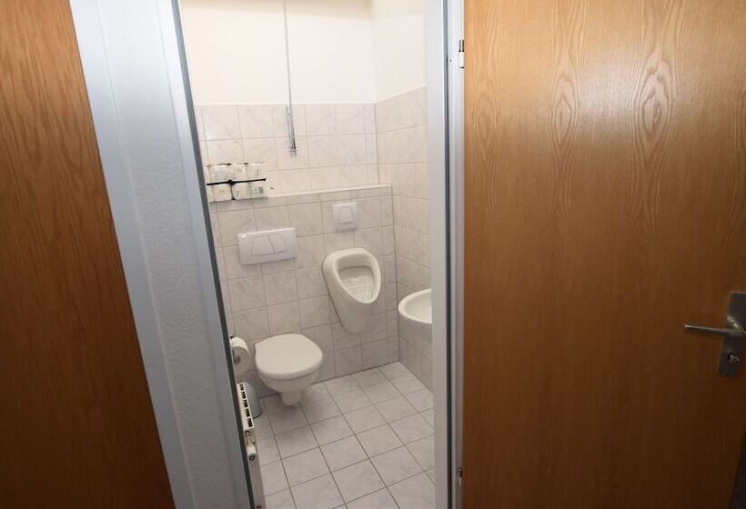 호스텔 Messezimmer Ab Apartments