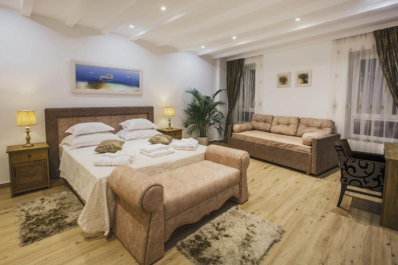 تختخواب و صبحانه Heritage Hotel Dea Hvar