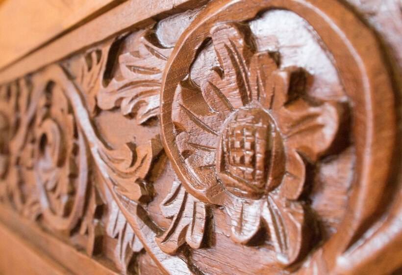 تختخواب و صبحانه The Mandana Villa Gili Air