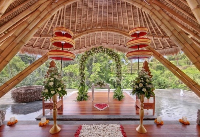 Отель Aksari Luxury Resort & Spa Ubud By Ini Vie Hospitality