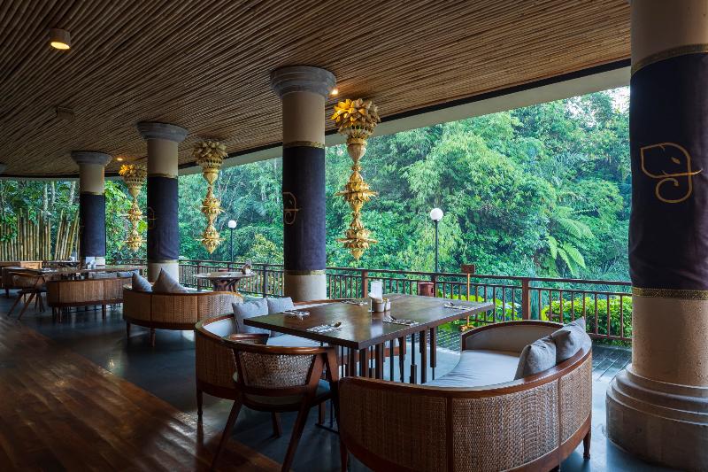 Отель Aksari Luxury Resort & Spa Ubud By Ini Vie Hospitality