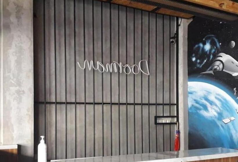 هتل Reddoorz Plus @ Doorman Guest House