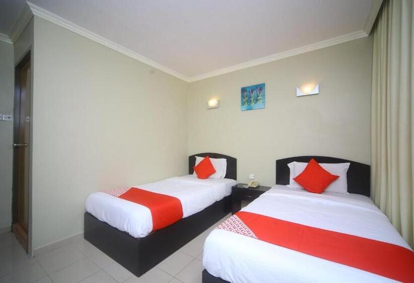 هتل London By Oyo Rooms