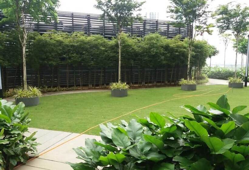 بنسيون Ezzyhome Medini