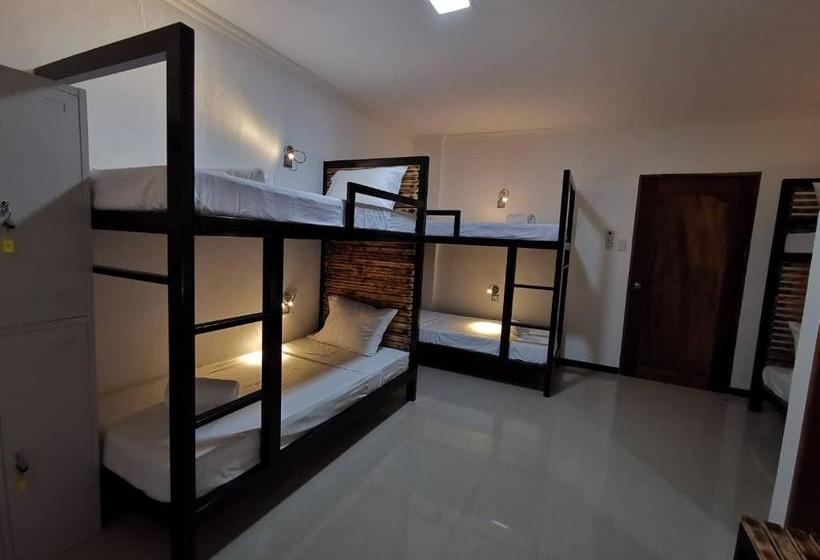 Bakawan Hostel