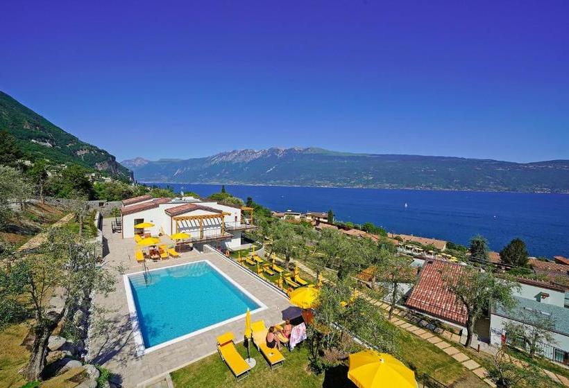 مسافرخانه Residence Dany Appartamenti Con Cucina Vista Lago Piscina E Parcheggio