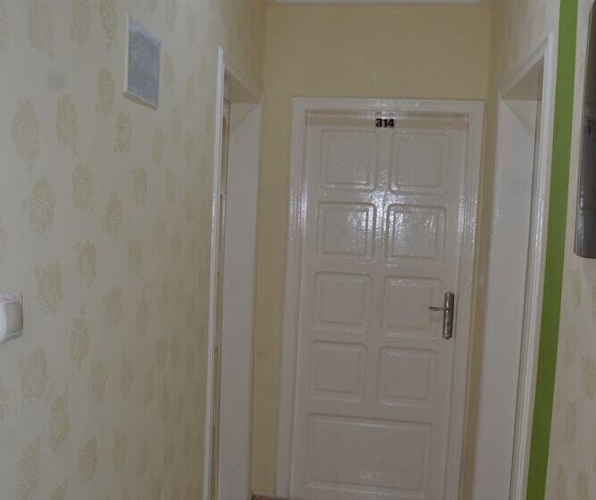 هتل Finesse Ntumba