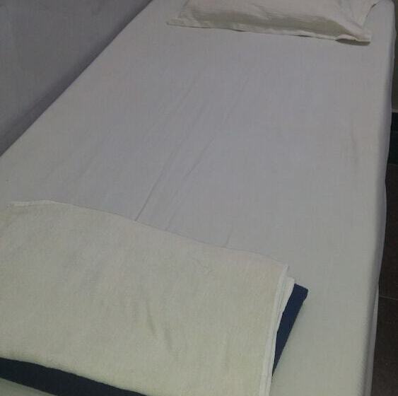 فندق Iroomz Nagamayuri