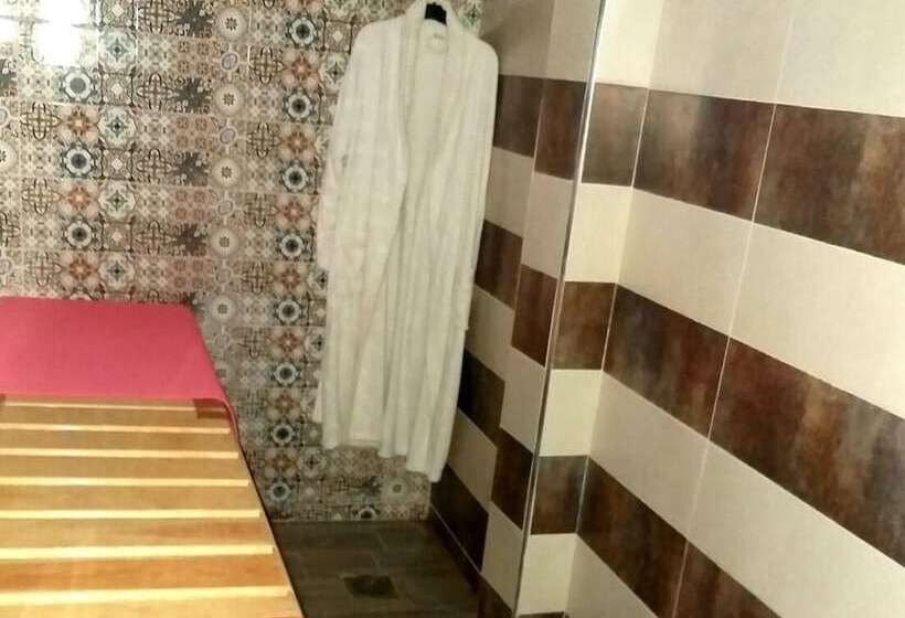 هتل Lahlou Riad Cafeteria