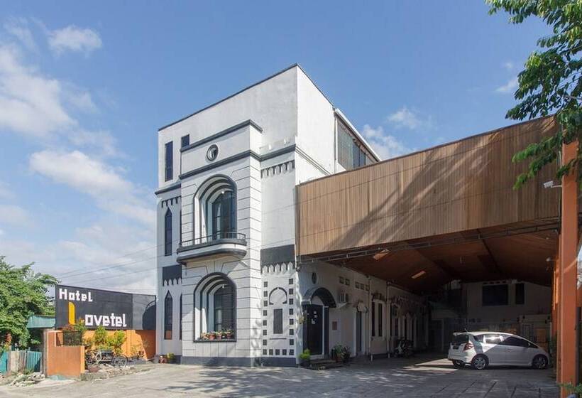 هتل Reddoorz Near Jalan Sudirman Padang